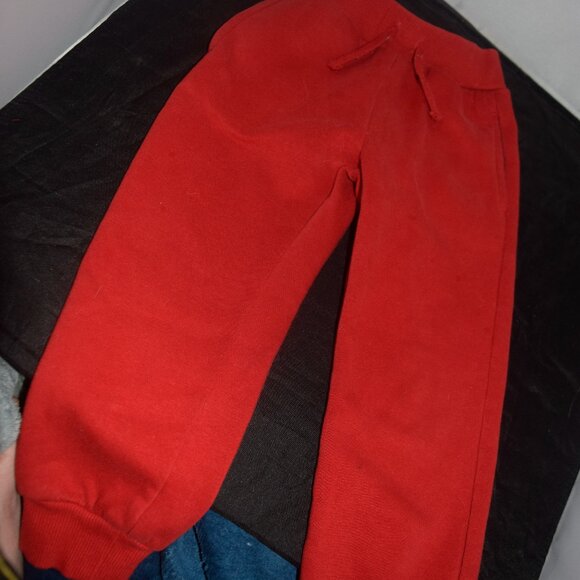 Red sweat pants 3T - Picture 1 of 3